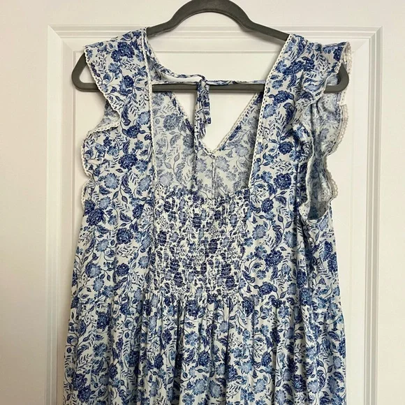 NWOT Old Navy Blue Floral Maxi Dress (XL) - Picture 2 of 3